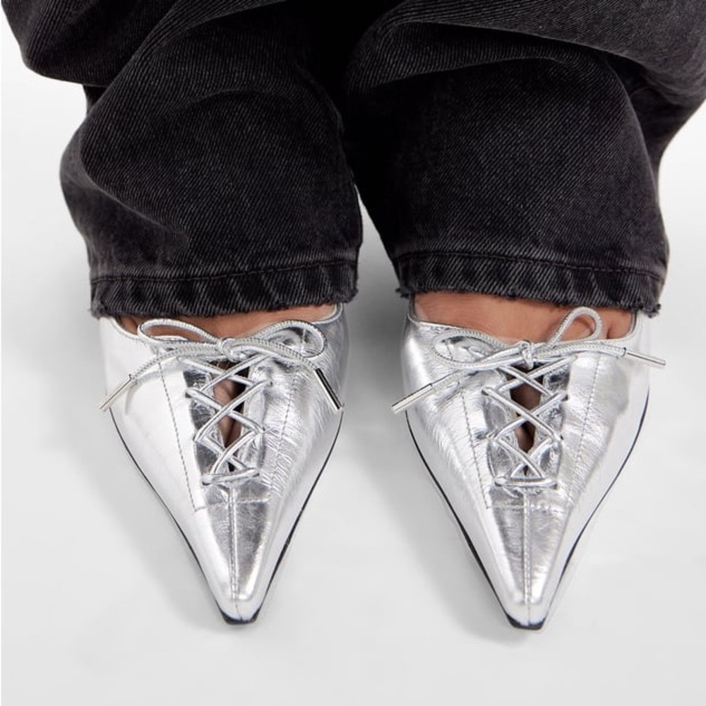 Jimmy Choo Scarlett Metallic Corset Kitten Pumps $1,075 41 - Picture 4 of 14